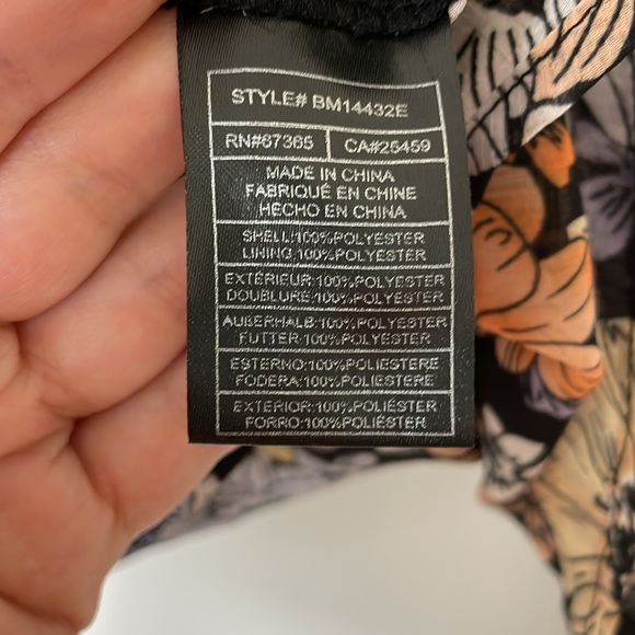 BB Dakota Floral Me Not Top - Picture 8 of 13